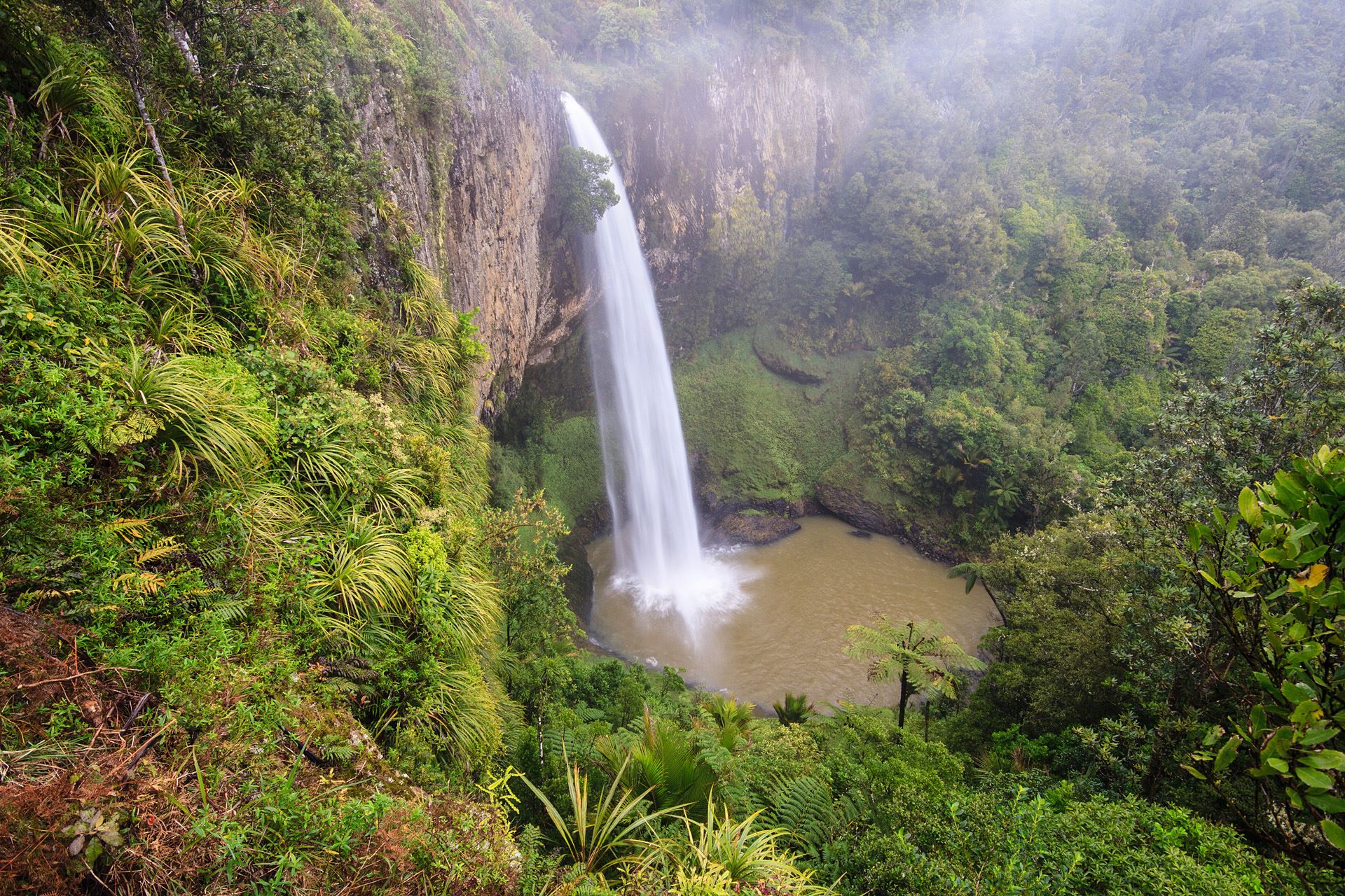 Bridal Veil Falls, Waikato